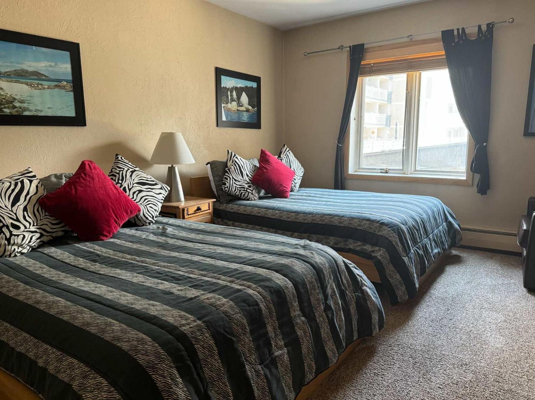 Best Location In The Heart Of Lions Head, Ski Lockers, Jacuzzi And Pool Vail Exterior photo
